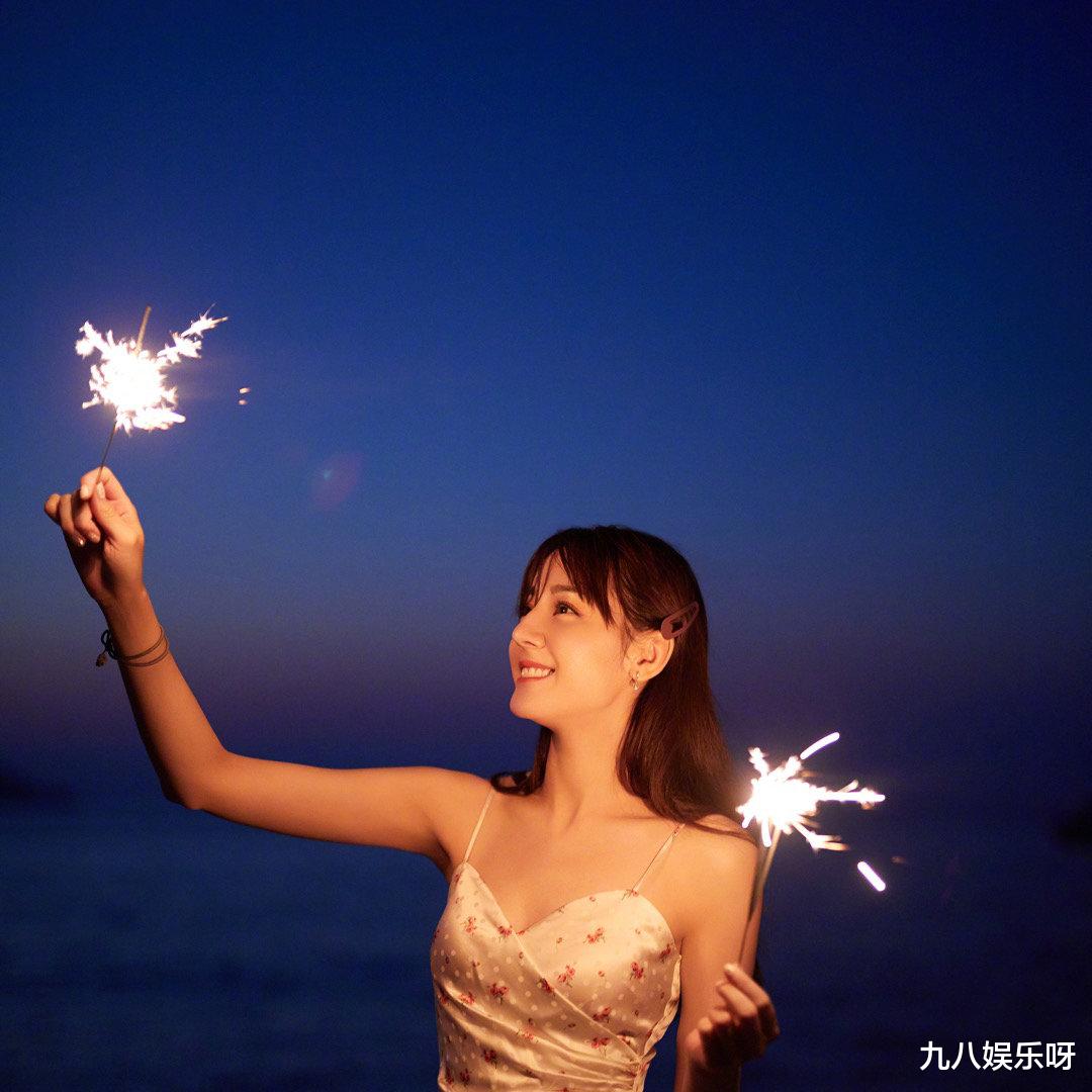 赵露思|新晋小花旦赵露思，新剧为何是女二？看到女主后恍然大悟