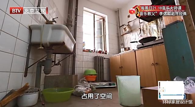 设计师|北漂母女住47㎡，奇葩“花瓶房”吓跑装修公司，700件衣服没地放