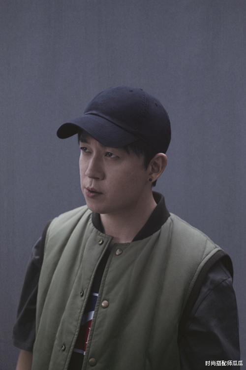 潘粤明|46岁潘粤明大片曝光，瘦身成功颜值气质双在线，秒赢小鲜肉