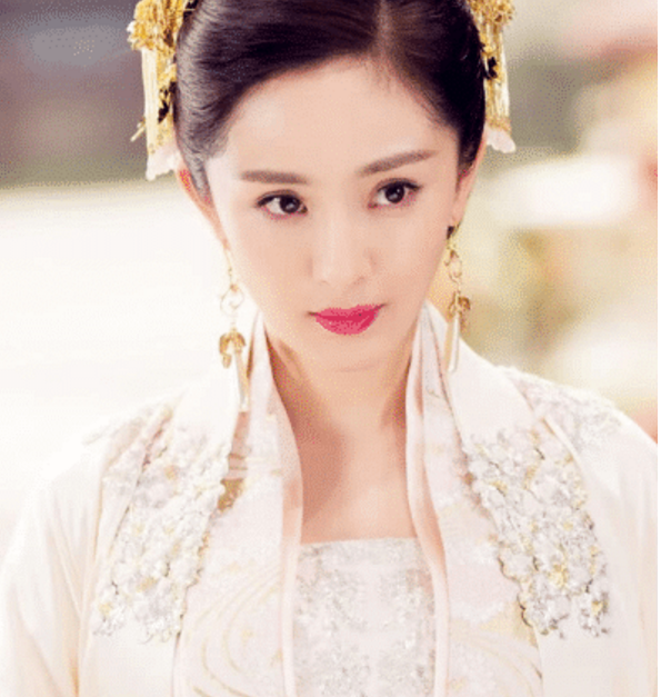 「优酷」同是演皇后，前3位都在模仿，唯独她演的，22年过去了无人超越