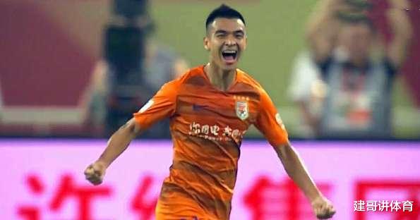 刘彬彬|刘彬彬不如刘洋？鲁能边路快马连续消失2场！连替补也没有了