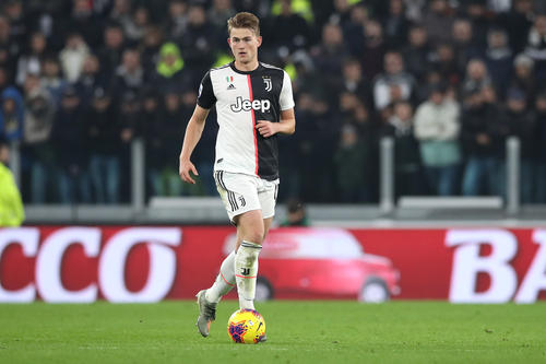 巴塞罗那▲尤文铁卫有意巴萨！去年曾拒绝加盟，公开表态C罗强于梅西！