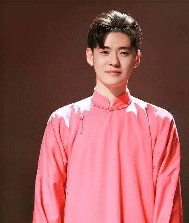 德云社▲德云社“4大男神”,张云雷只能排第二,第一却也不是郭麒麟?