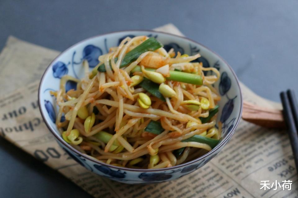 「黄豆芽」黄豆芽最好吃的做法，简单快手，做一大盆，两天就吃没了