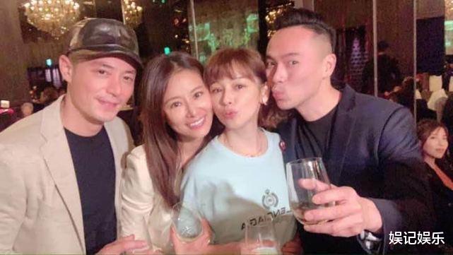 林心如|霍建华搂林心如拍照，动作霸气又甜宠，用歌词跟老婆表白太有心