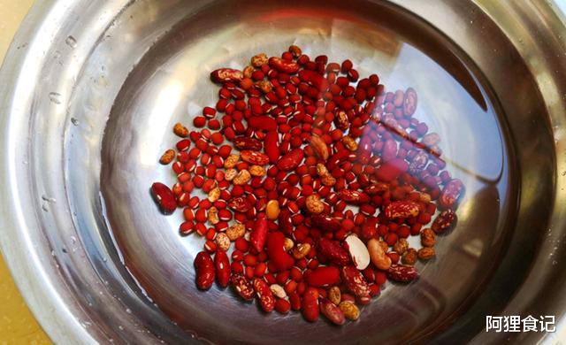 『红枣』天热不喝这粥就亏了，营养高味道美，孩子多吃健脑益智