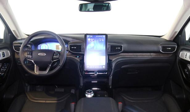 大众途昂@2米宽、3个油、满油跑2000公里，6月就来，先别买途昂