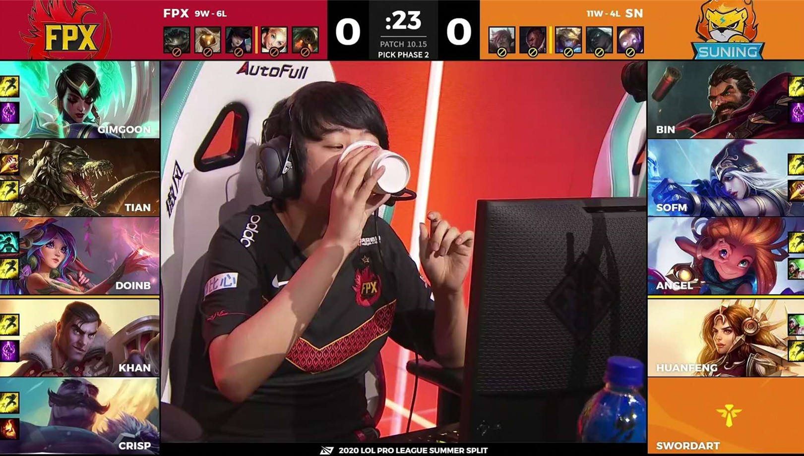 fpx战队|Khan打AD被Ban十个下路，秒选提莫Doinb懵了，金贡赛后笑出声