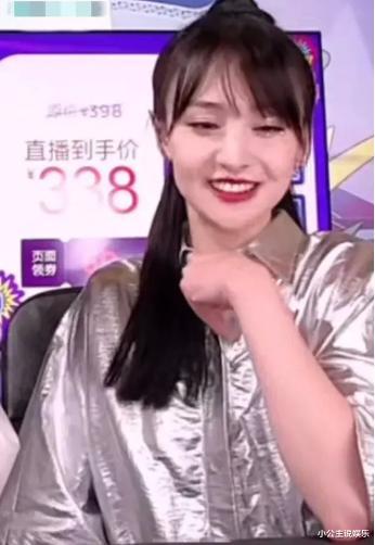 「郑爽」就在昨天，“白莲花”郑爽在一场直播中“翻车了”？