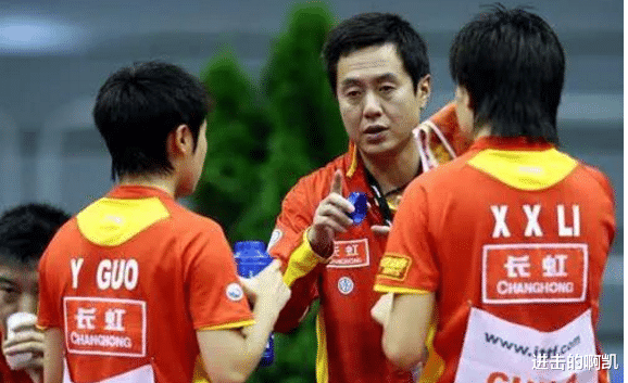 「施之皓」8年女乒教练,不许球员恋爱却私下和队员交往,还和岳父一边大