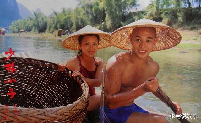 李连杰|李连杰抛弃大肚子原配, 转身娶利智, 你以为移情别恋, 背后藏着秘密