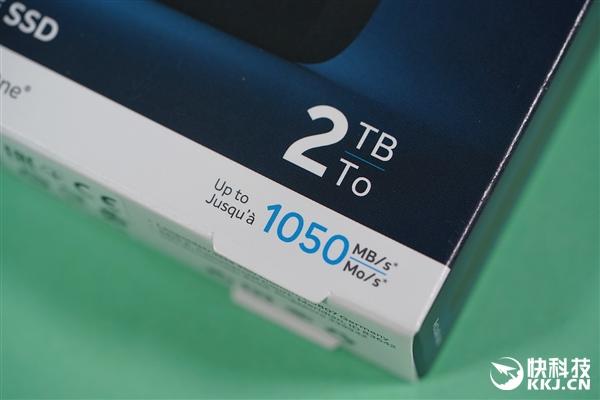 ssd|速度达1GB/s！英睿达X8移动SSD 2TB图赏：4寸手机大小