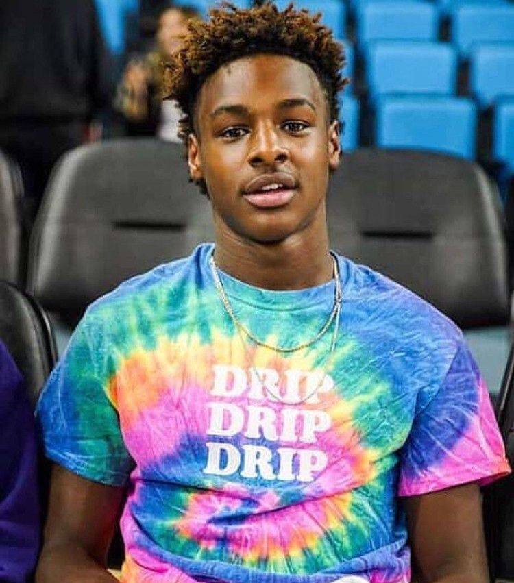 卡戴珊@詹娜大布朗尼7岁！两年前就生孩子。布朗尼主动追求，詹皇怎么看？