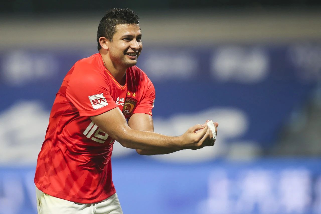 广州恒大|6+5+4+3！广州恒大成中国足球最大希望？郜林无情撕下遮羞布