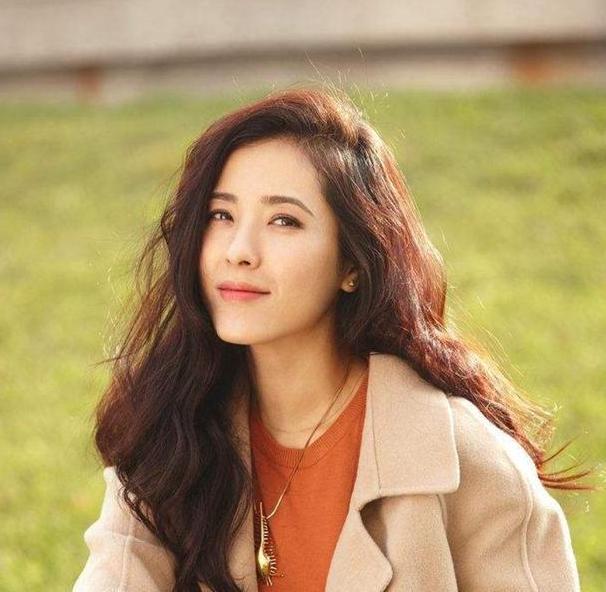 曾黎|她被称两百年一遇美女，3任男友都是影帝，出道20年却不温不火