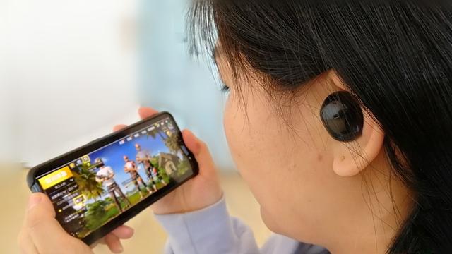 超强降噪·颜值实力派 小哞「贝壳王子」主动降噪真无线蓝牙耳机