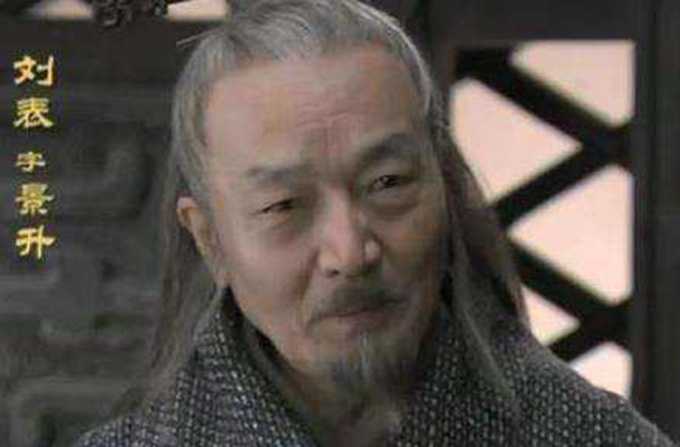 孙策▲三国有位名将，不属于魏蜀吴，一打仗就输，却总能射死敌方主将