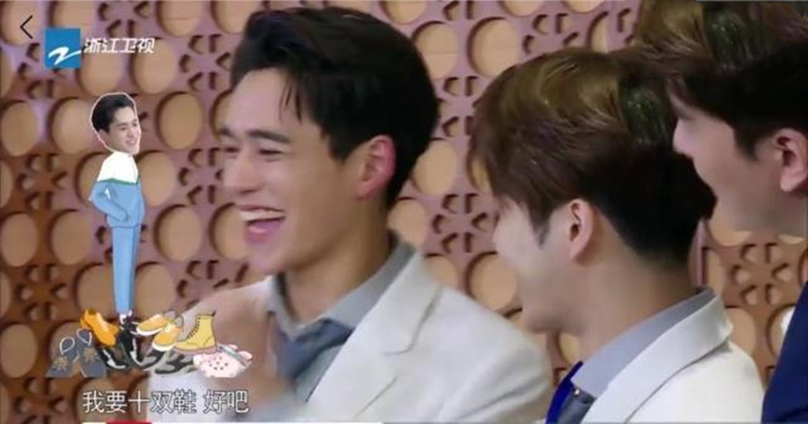 郑恺|跑男私人钱包公开：郑恺被翻出敏感物品脸红，baby钱包价值不敢信