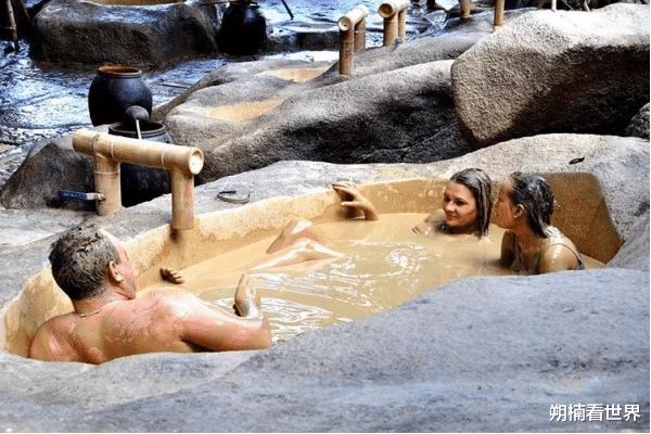 温泉▲中国游客在越南泡温泉，一进门就尴尬了，越南人：少见多怪