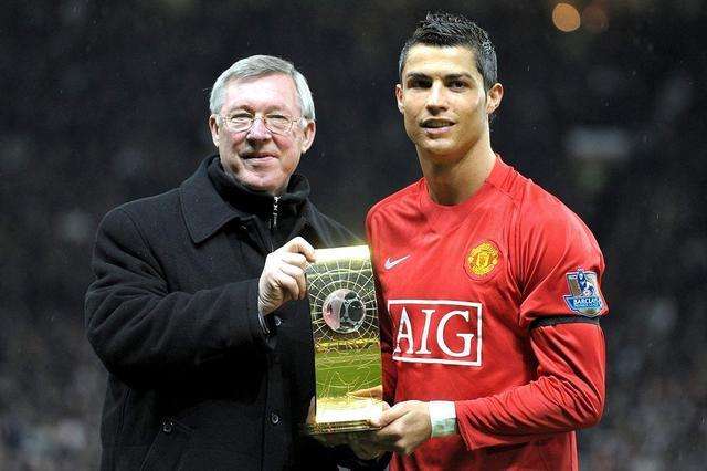 C罗|C罗博格巴互换东家！尤文出售C罗，曼联有望重回英超之巅