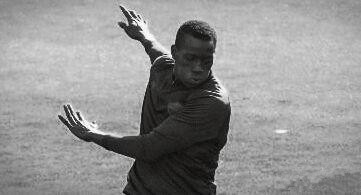 罗马■哀悼!21岁罗马旧将因急性心脏病离世,17岁偷渡来意大利被遗弃