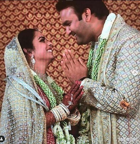 【印度】她17岁就成亿万富婆，创业能力比王思聪强，穿低领衫只为秀珠宝