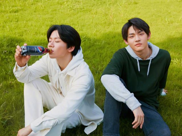 硬糖少女303|硬糖少女才出道2个月，刚发布第二单曲，团资就被气运联盟抢了？