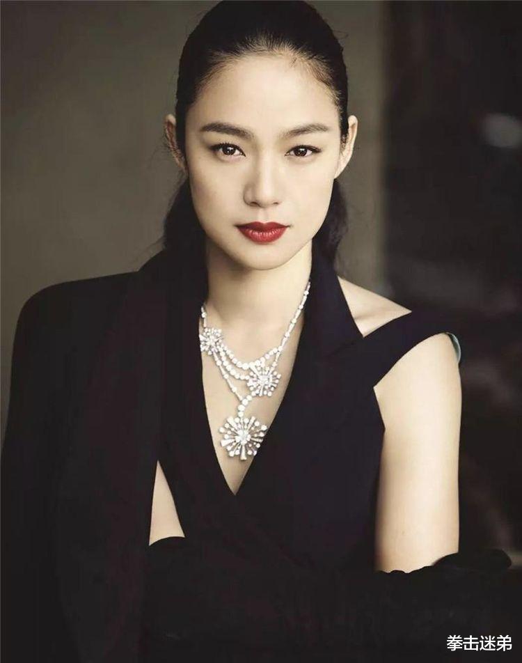 李小璐|15岁意外获选美冠军，与姜文假戏真做，剧没拍完就已怀孕三个月