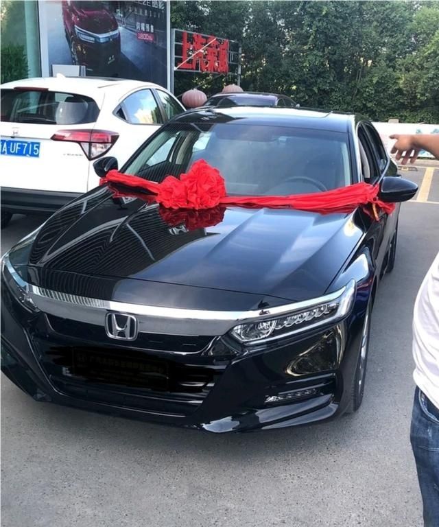 本田雅阁|B级车选择困难症，凯美瑞和雅阁，差距实在太大