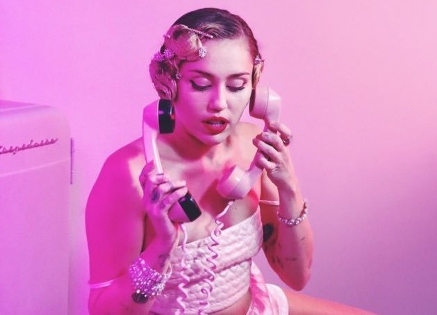 贾斯汀·汀布莱克|今日欧美圈:侃爷宣布全新专辑,贾老板次子秘密降生