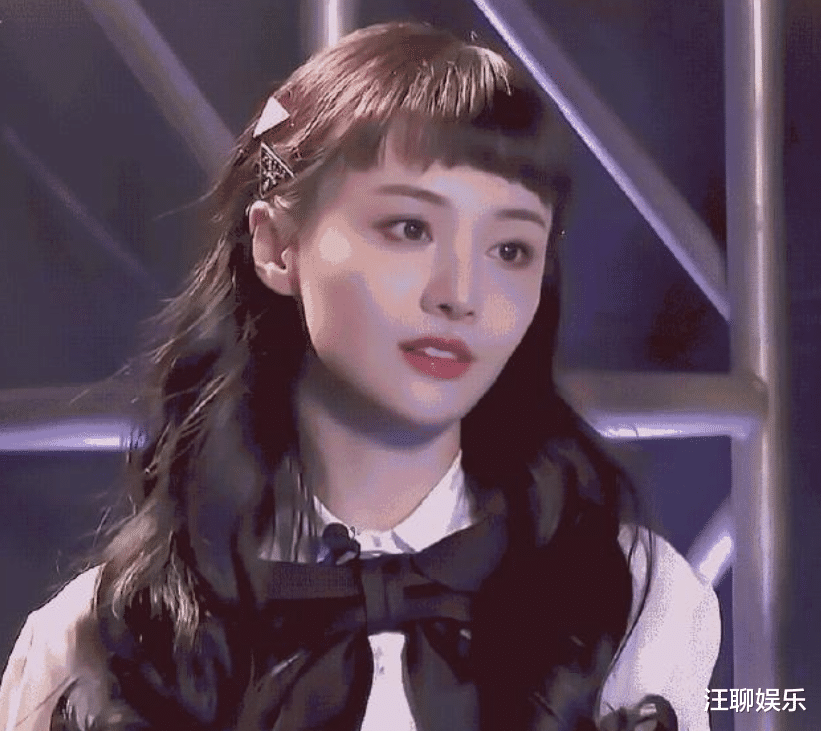 郑爽|郑爽风波后首次露面，现场路透图曝光，状态良好并录制了退圈声明