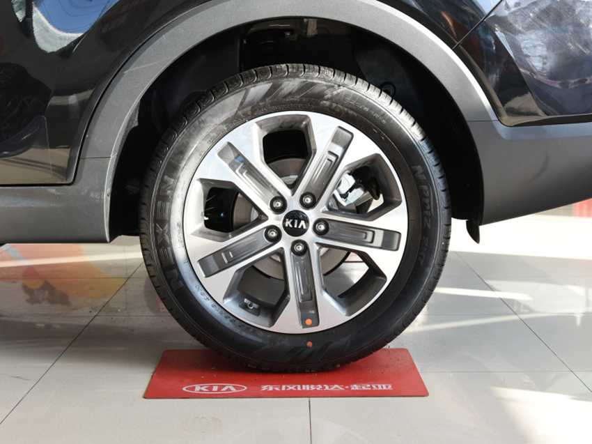 #智跑#卖“白菜价”的合资!当年18万排队抢,现跌至10.6万,后悔H6买早了