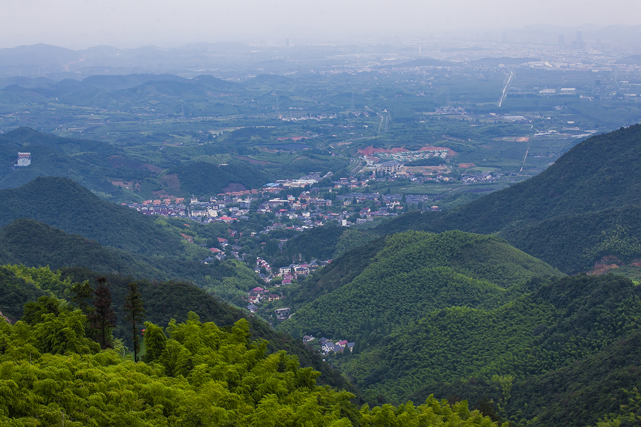 莫干山▲江南第一名山,绿荫如海,山野青翠,被誉为“真正的洗肺天堂”