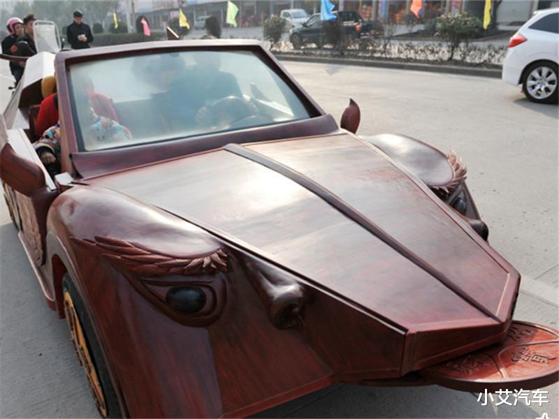 超级跑车@农民花11万打造红木超跑，车门造型能“起飞”，土豪：22万我买了！