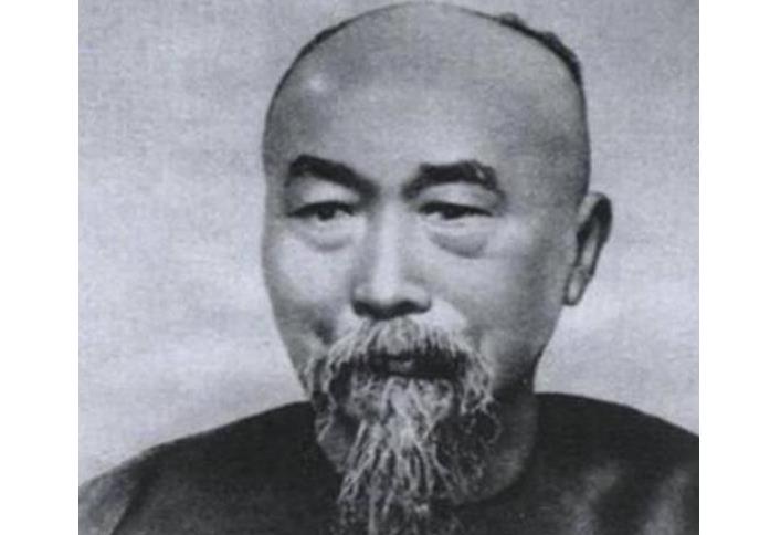 女孩|哥哥太穷妹妹太丑，两人干脆成亲，生下一子结果流传千古