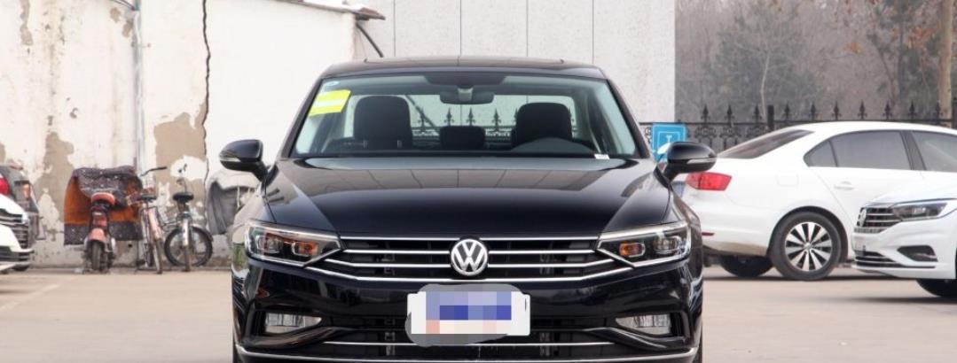 大众迈腾▲大众迈腾和马自达阿特兹有多大差距？内行人：对比后就知道了