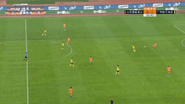 戴琳|戴琳泄愤染红，恐就此告别鲁能生涯，动图展现戴老板糟糕37分钟