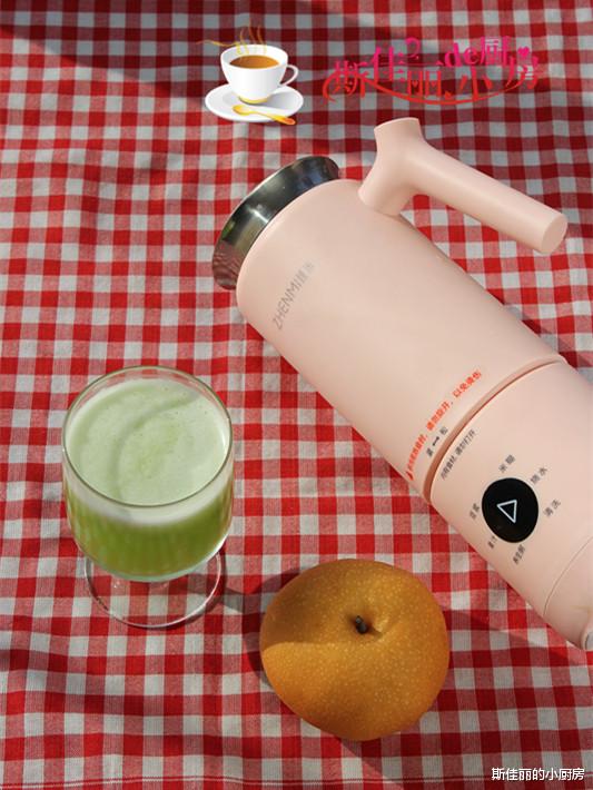 苦瓜▲1根苦瓜，1个梨，简单搅一搅，清肠排毒降脂，每天一杯甩掉一身膘