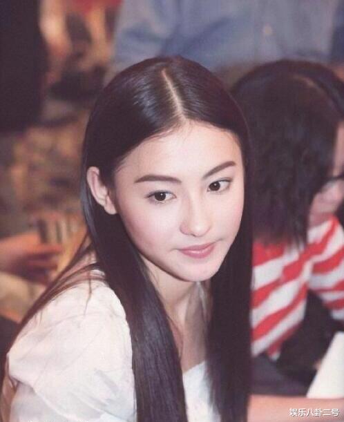 【张柏芝】张柏芝旧照曝光,长发飘飘清纯可人,难怪谢霆锋会为她舍弃王菲