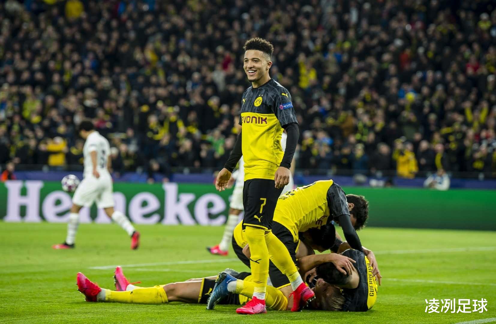 曼联|英媒头版：5500万！曼联夏天首签敲定，荷兰23岁顶级中场来了！