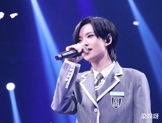 陆柯燃@《青2》收音多好？陆柯燃第9出道，现场观众爆粗口听得一清二楚