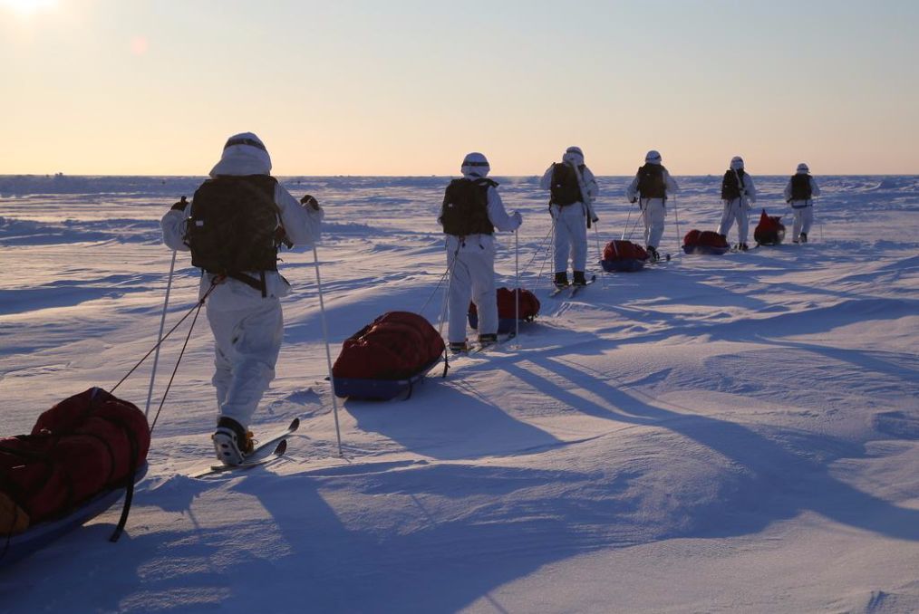 「北极」无解之谜！英国两艘军舰忽然消失，200年后现身北极模样一点没变