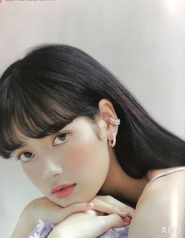 发型@最适合夏天的发型,容易打理还超显气质,搭配小裙子超级有仙气