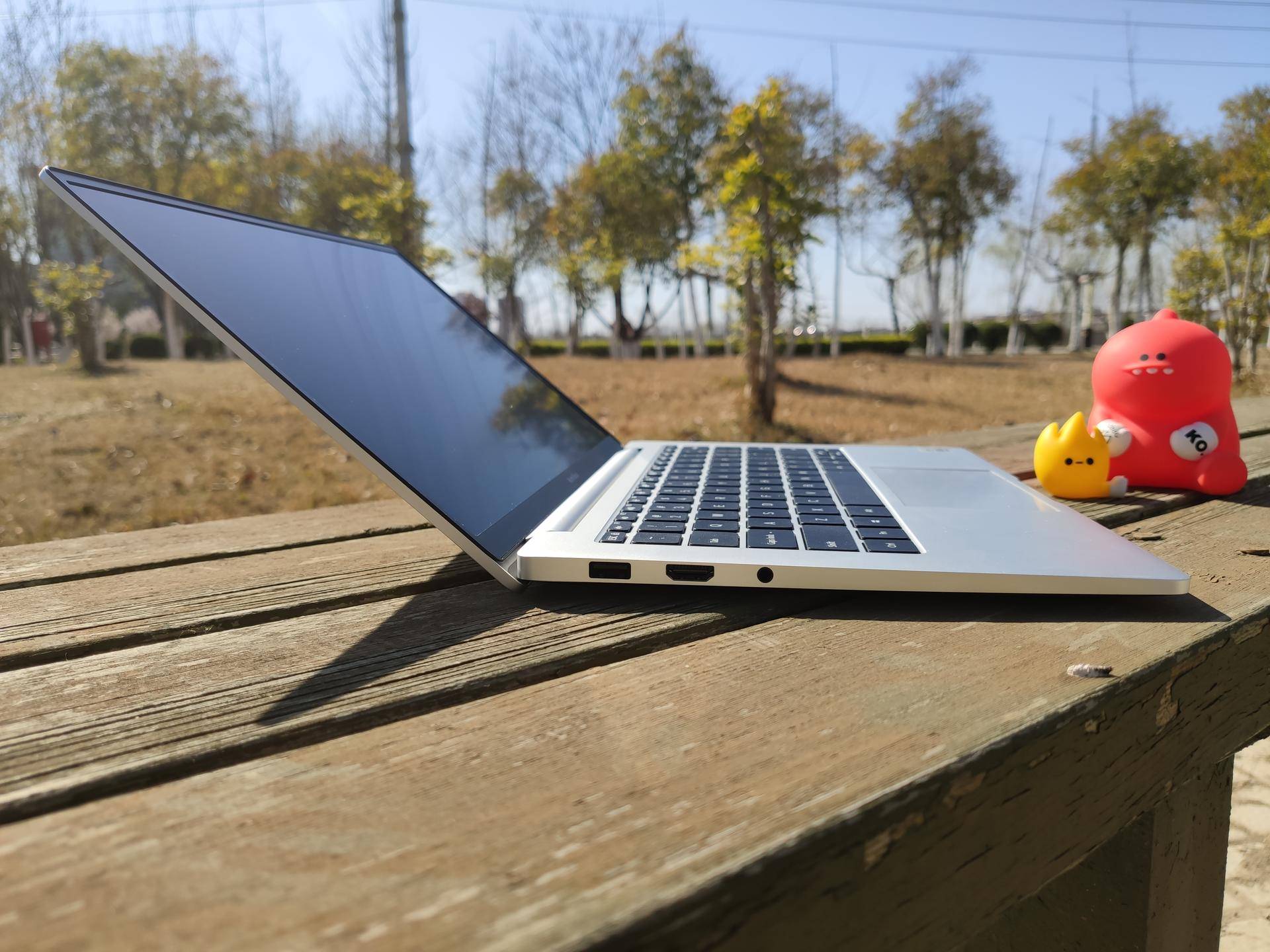 『笔记本』一款敢于较真的Redmi首款全面屏笔记本