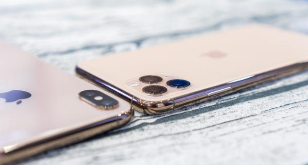 iphone12■iPhone12系列外观大变样，屏占比更高，边框回归iPhone4经典设计