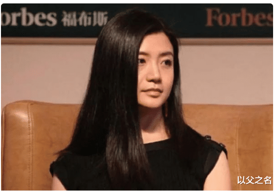 李颖|中国最美的四个女富豪，其中三个至今单身，颜值身材都不输女明星