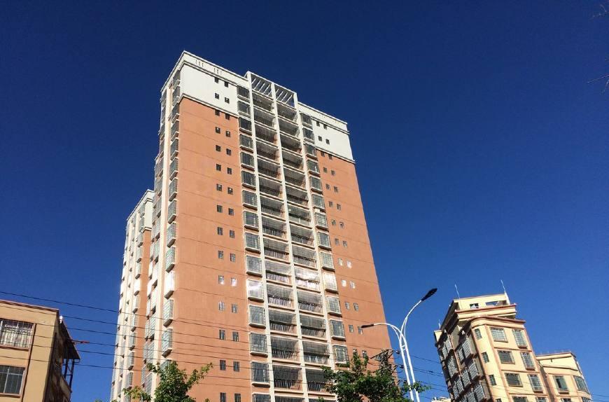 有钱人都不买8层以下的房子, 听售楼经理说漏嘴, 才知自己买错了