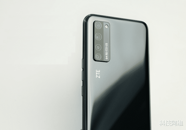 摄像头|128GB+屏下摄像头，单平台预约突破21万，三天后开卖或将快速秒空