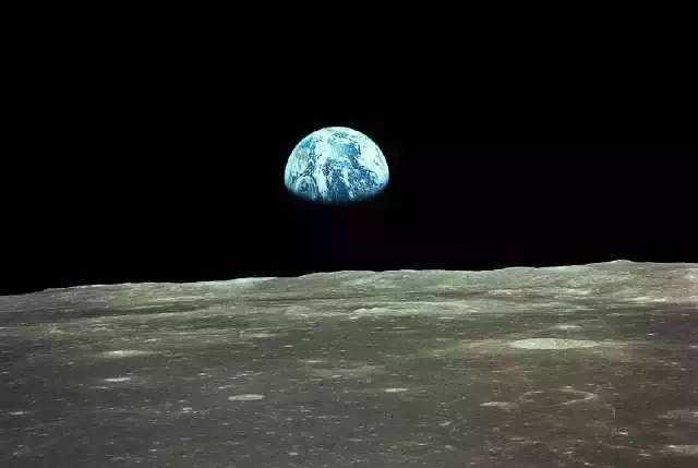 月球|最强激光能照射到月球上吗？老外亲测，神奇的一幕发生了！