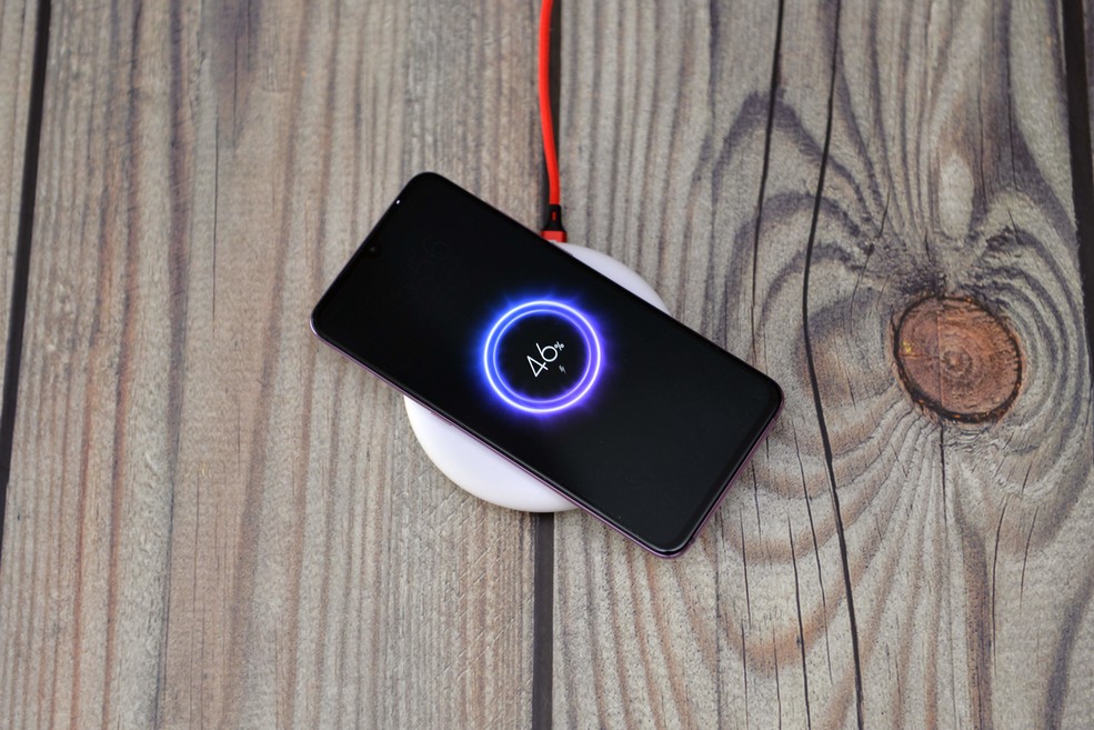 小米科技|小米旗舰降至1500,骁龙855加持,却依旧无人问津